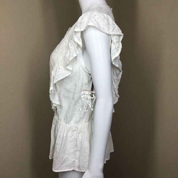 Hinge Eyelet Ruffle Top in Ivory B14 - Picture 4 of 5